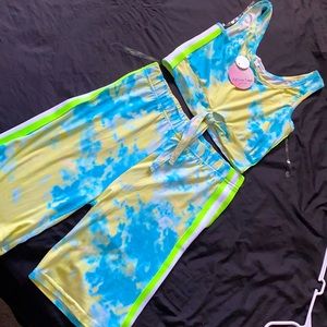 Brand new crop top matching set purchased from fashion nova